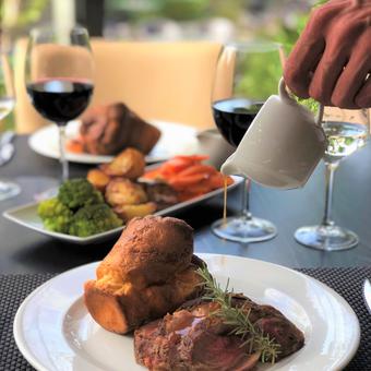 SUNDAY LUNCH